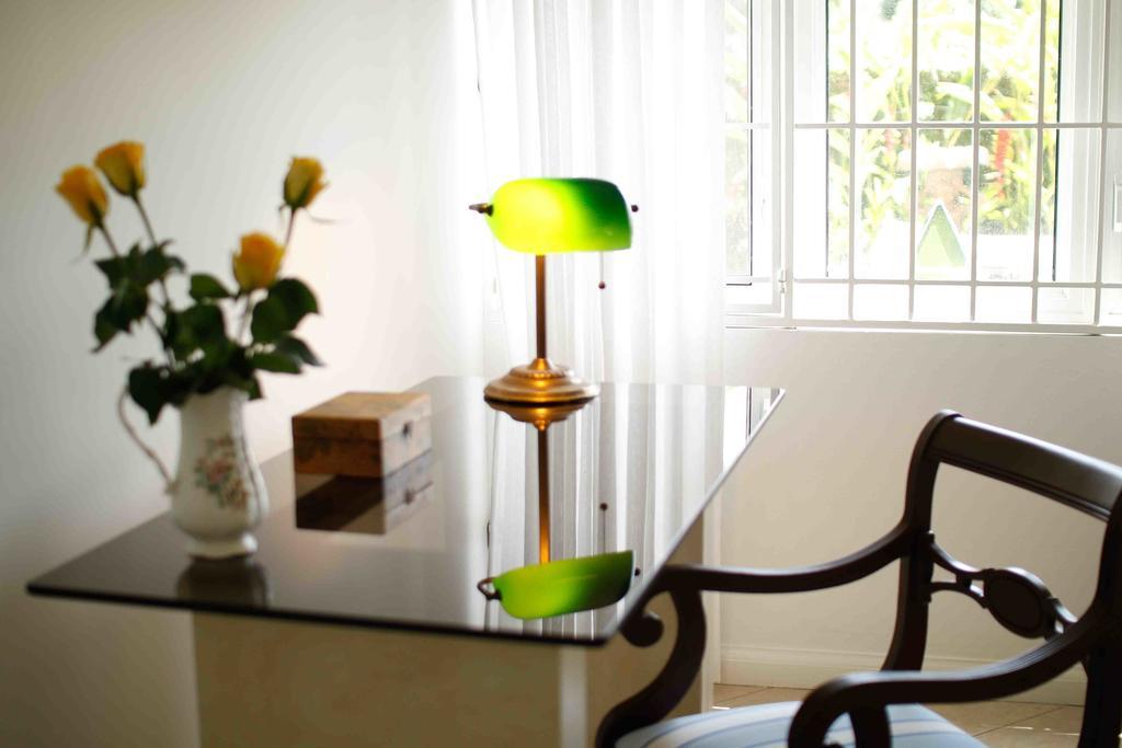 Cattleya Luxury Suites Kingston Szoba fotó