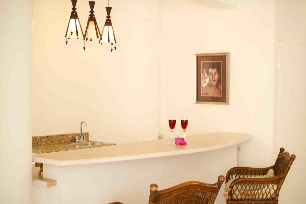 Cattleya Luxury Suites Kingston Szoba fotó