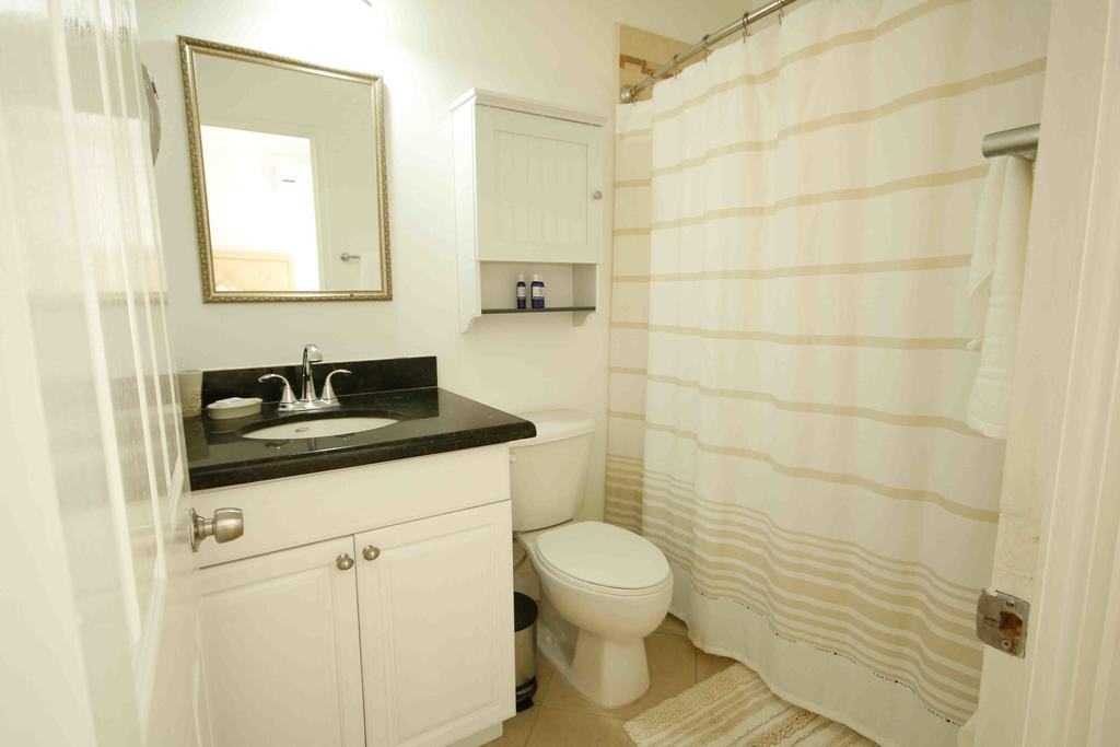 Cattleya Luxury Suites Kingston Kültér fotó
